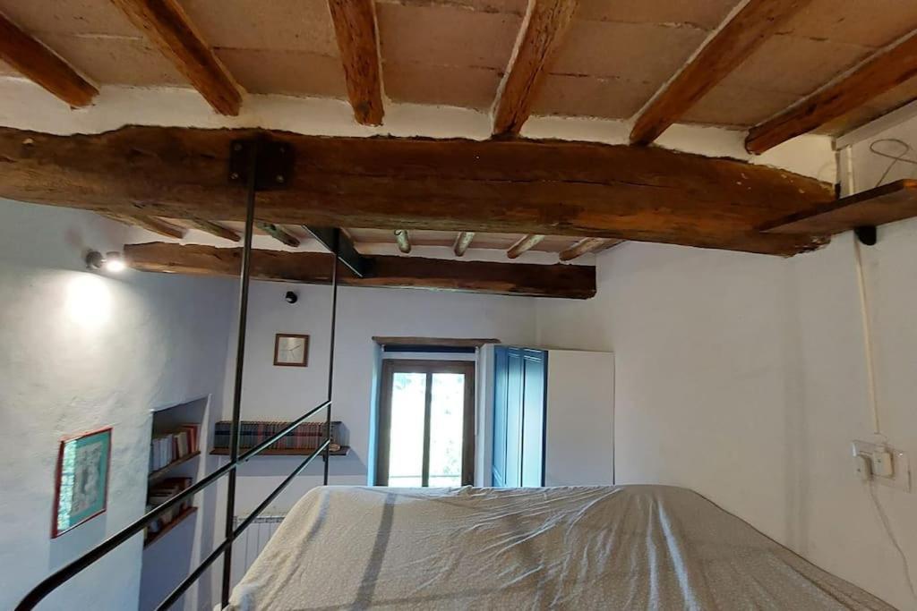 Piccolo Appartamento Monticiano Bagian luar foto